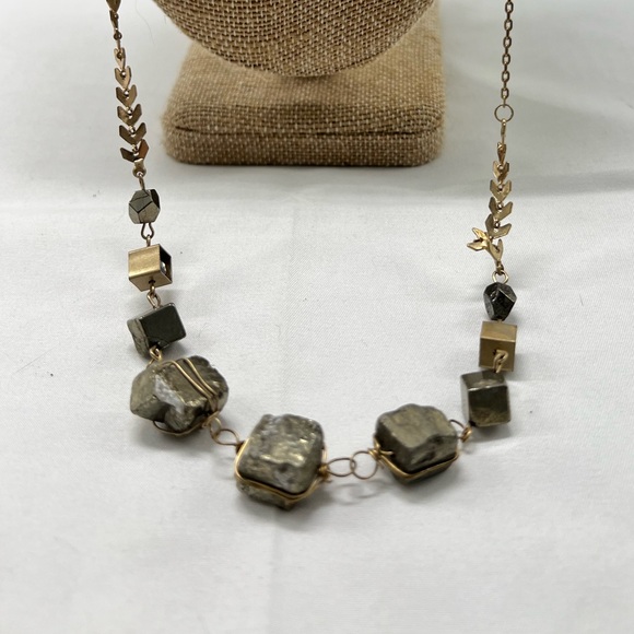 Pyrite necklace - Picture 1 of 4